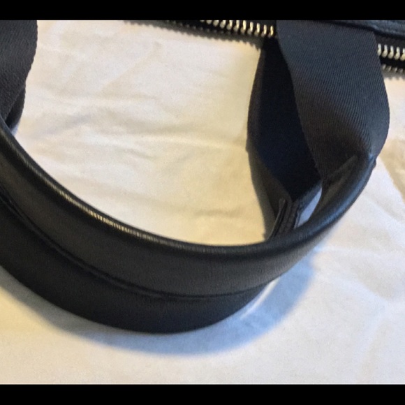 Coach Men's crossbody leather Bag - Picture 7 of 9